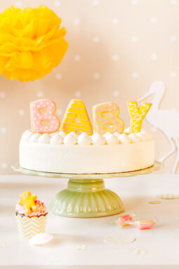 Babyparty – Torte und Dekotipps in strahlendem Gelb 5