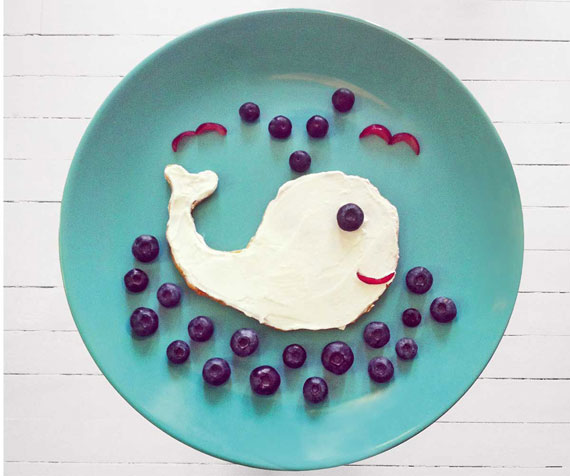 Essensbilder legen Kinderessen Blaubeeren Toast Wal