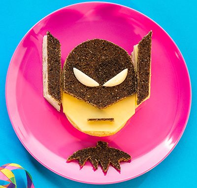 Brötchen Rezept Superheld als Fun Food zu Karneval