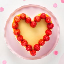 Torte zum Valentinstag Rezept für individuelle Herzdeko