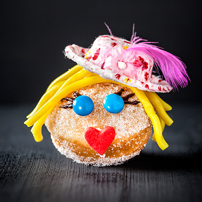 Mini-Berliner Rezept und Idee für Deko als lustiger Kuchen für Karneval