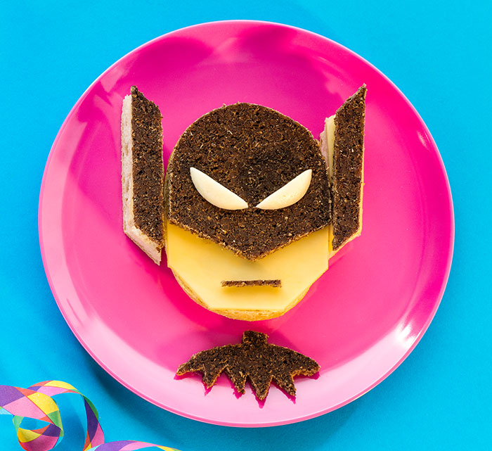 Brötchen Rezept Superheld als Fun Food zu Karneval