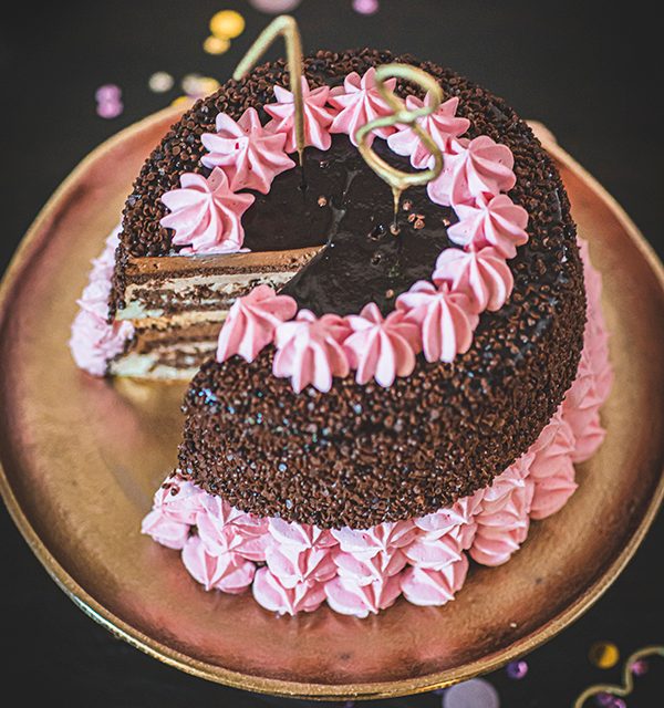 Torte zum 18. Geburtstag: Schokoladentorte mit Wunderkerzen 26
