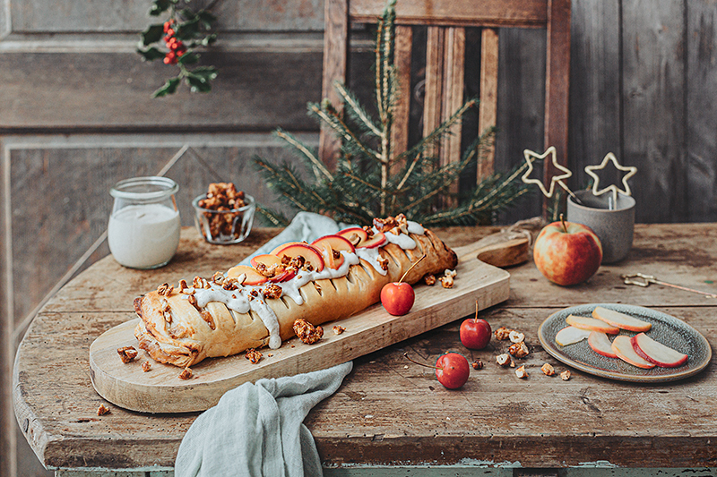 Veganes Weihnachtsrezept: Apfelstrudel mit Cashew-Vanillesoße 29
