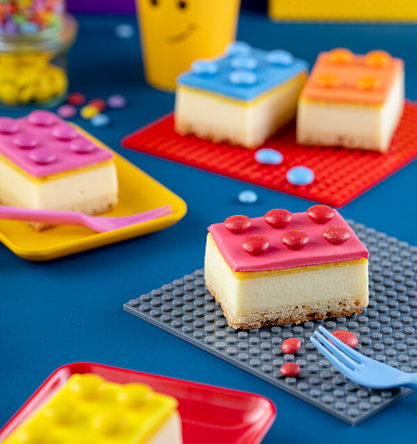 Kuchen in Form eines Lego®-Steins 9